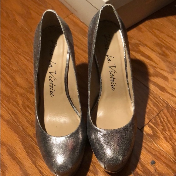 High Heels - Picture 1 of 3